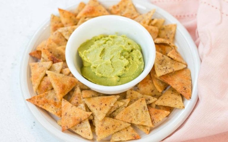 are tortilla chips a carb
